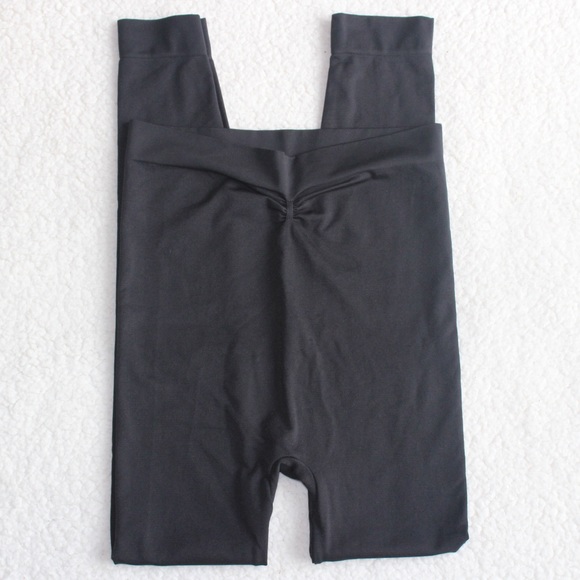 Ingrid & Isabel Seamless Maternity Leggings 6-8 - Picture 3 of 13